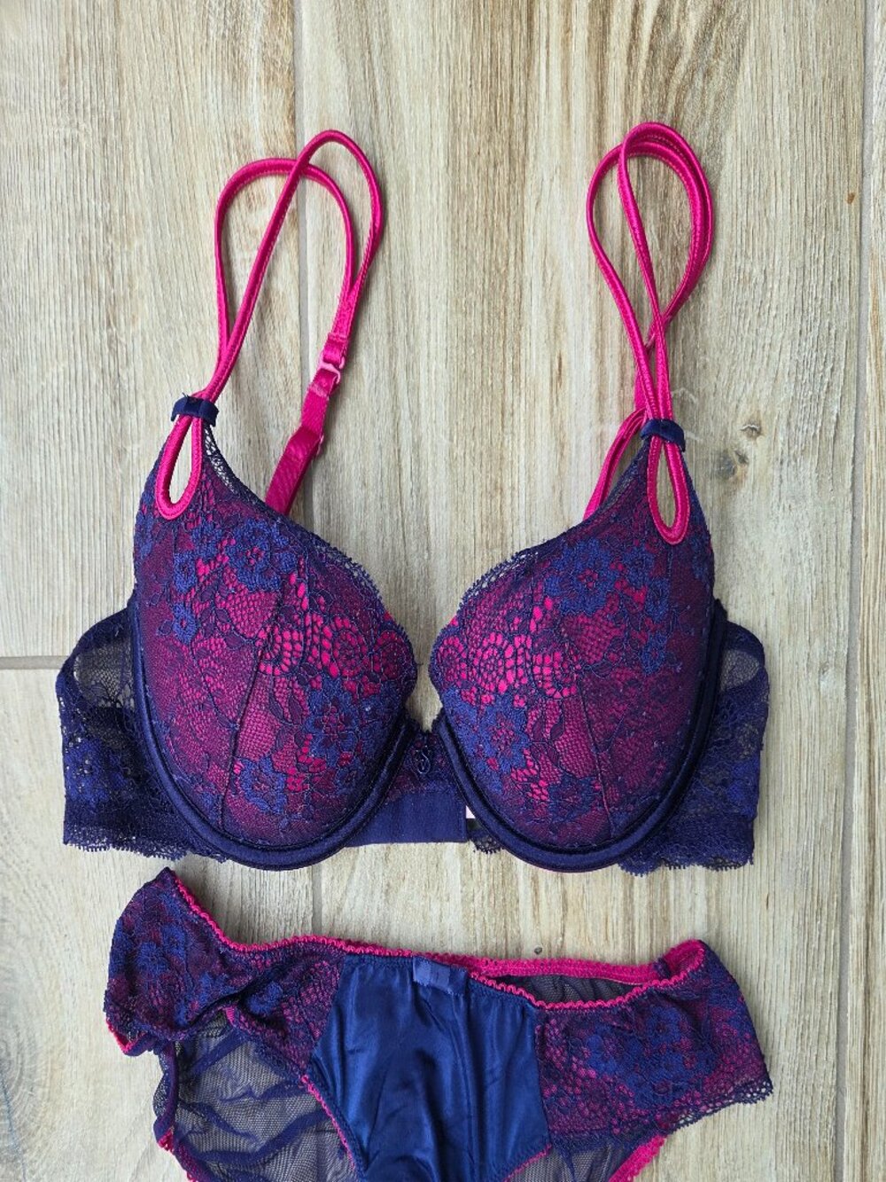 VS Sexy Little Things Push Up Bra & Sheer Panty Set - 34B / Small